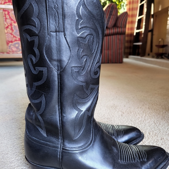 Handcrafted Lucchese Men's Black Western Boots Size8.5 - Picture 10 of 13